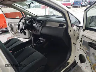 2010 Nissan Versa S с VIN 3N1BC1AP8AL391813, выставлен на аукционе IAAI как лот 42224883 с пробегом 103 839 миль миль и . История ставок и продаж доступна на DreamBid. Изображение 5.