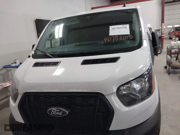 2024 Ford Transit Cargo with VIN 1FTYE1Y89RKA72434, listed as a IAAI auction lot 40788108 with 9,647 mi miles. Bid and sale history available at carsss.com. Image 12.