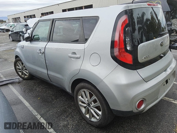2018 Kia Soul + with VIN KNDJP3A58J7560868, listed as a Copart auction lot 46422365 with 53,288 mi miles and Clean Title. Bid and sale history available at DreamBid. Image 2.