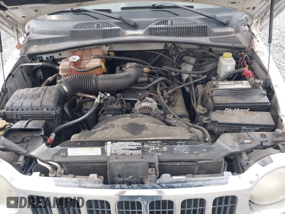 2005 Jeep Liberty Limited with VIN 1J4GL58KX5W632558, listed as a IAAI auction lot 42143440 with 214,079 mi miles and . Bid and sale history available at carsss.com. Image 10.
