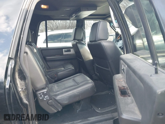 2008 Ford Expedition EL Limited with VIN 1FMFK20518LA68521, listed as a IAAI auction lot 41237658 with 381,557 mi miles. Bid and sale history available at carsss.com. Image 8.