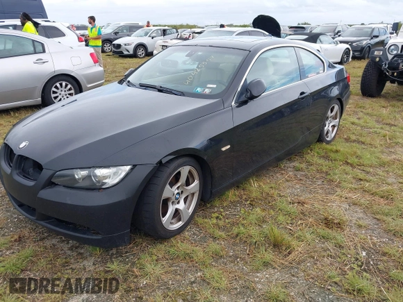 2007 BMW 3 Series 328i с VIN WBAWB33577PV70380, выставлен на аукционе IAAI как лот 40485547 с пробегом Не указан миль и . История ставок и продаж доступна на DreamBid. Изображение 2.