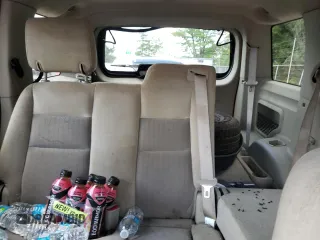 2007 Ford Explorer XLT z VIN 1FMEU73E37UB47129, wystawiony jako Copart lot #56120575 z przebiegiem 164 861 mil mil oraz Szkoda całkowita • Salvage title. Historia ofert i sprzedaży dostępna na DreamBid. Obrazek 10.