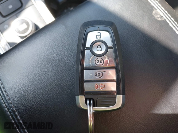 2022 Ford Explorer XLT z VIN 1FMSK8DH0NGA96191, wystawiony jako IAAI lot #41983762 z przebiegiem 47 637 mil mil oraz . Historia ofert i sprzedaży dostępna na DreamBid. Obrazek 11.
