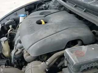 2013 Hyundai Elantra Limited с VIN 5NPDH4AE8DH195026, выставлен на аукционе IAAI как лот 41873146 с пробегом 172 792 миль миль и . История ставок и продаж доступна на DreamBid. Изображение 15.