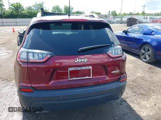 2019 Jeep Cherokee Latitude Plus z VIN 1C4PJLLN2KD147453, wystawiony jako IAAI lot #42552461 z przebiegiem 84 456 mil mil oraz . Historia ofert i sprzedaży dostępna na DreamBid. Obrazek 17.
