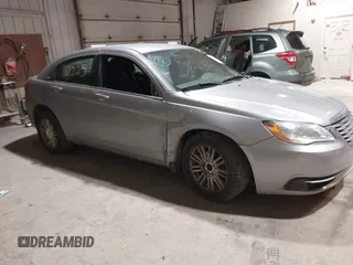 2013 Chrysler 200 LX with VIN 1C3CCBAG0DN737577, listed as a IAAI auction lot 41678225 with 165,186 mi miles. Bid and sale history available at carsss.com. Image 1.