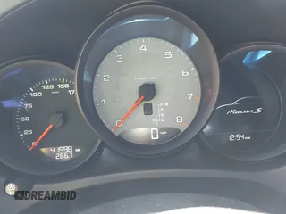 2020 Porsche Macan S с VIN WP1AB2A50LLB32696, выставлен на аукционе IAAI как лот 41831207 с пробегом 41 598 миль миль и . История ставок и продаж доступна на DreamBid. Изображение 7.