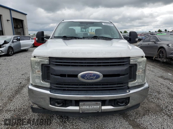 2017 Ford F-250 XLT с VIN 1FT7X2A62HEB67273, выставлен на аукционе Copart как лот 55683035 с пробегом 242 561 миль миль и Списание • Salvage title. История ставок и продаж доступна на DreamBid. Изображение 5.