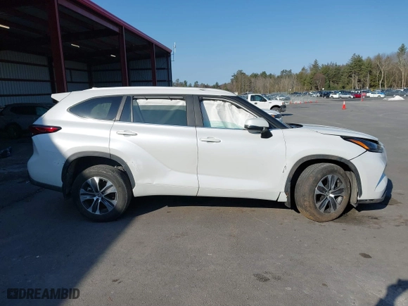 2023 Toyota Highlander L with VIN 5TDKDRBH7PS522975, listed as a IAAI auction lot 41758802 with 13,120 mi miles. Bid and sale history available at carsss.com. Image 12.
