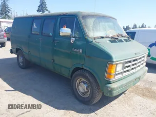1989 Dodge Cargo with VIN 2B7HB21Y3KK331539, listed as a IAAI auction lot 42153481 with 19,425 mi miles. Bid and sale history available at carsss.com. Image 1.