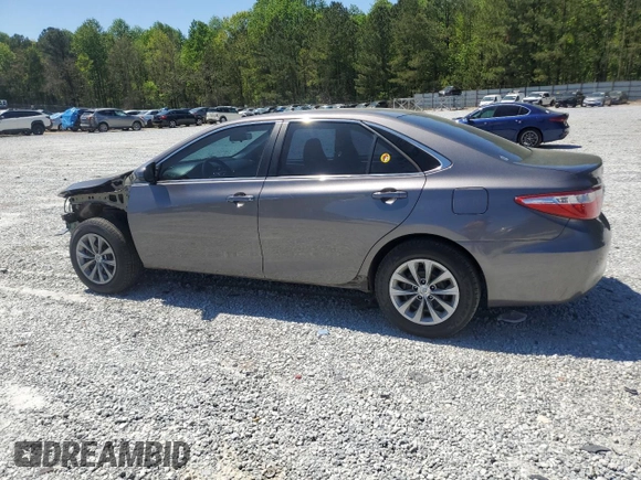 2017 Toyota Camry XLE z VIN 4T1BF1FK3HU377623, wystawiony jako Copart lot #53292365 z przebiegiem 104 393 mil mil oraz Szkoda całkowita • Salvage title. Historia ofert i sprzedaży dostępna na DreamBid. Obrazek 2.