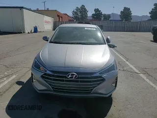 2020 Hyundai Elantra SE z VIN 5NPD74LF3LH590092, wystawiony jako Copart lot #52210975 z przebiegiem 52 500 mil mil oraz Szkoda całkowita • Salvage title. Historia ofert i sprzedaży dostępna na DreamBid. Obrazek 10.