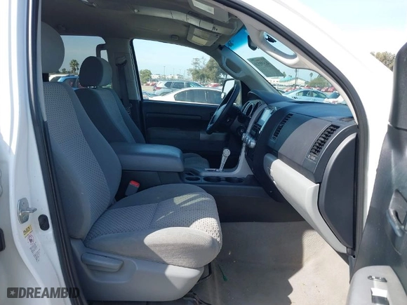2007 Toyota Tundra SR5 with VIN 5TBBV54167S457566, listed as a IAAI auction lot 41598520 with 245,474 mi miles. Bid and sale history available at carsss.com. Image 5.