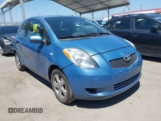 2007 Toyota Yaris z VIN JTDJT923775104716, wystawiony jako IAAI lot #42317201 z przebiegiem 179 798 mil mil oraz . Historia ofert i sprzedaży dostępna na DreamBid. Obrazek 1.