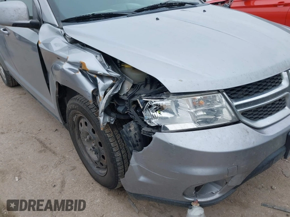 2019 Dodge Journey SE with VIN 3C4PDCBB0KT816103, listed as a IAAI auction lot 41640272 with 118,310 mi miles and . Bid and sale history available at DreamBid. Image 6.