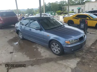 2005 BMW 3 Series 325i with VIN WBAEV33415KX10041, listed as a Copart auction lot 61673545 with 117,294 mi miles and Salvage title. Bid and sale history available at DreamBid. Image 4.