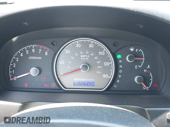 2008 Hyundai Elantra GLS z VIN KMHDU46D38U428605, wystawiony jako IAAI lot #42475285 z przebiegiem 192 634 mil mil oraz . Historia ofert i sprzedaży dostępna na DreamBid. Obrazek 7.