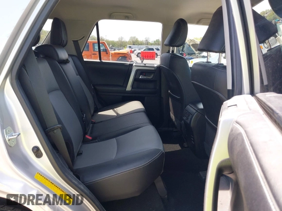 2017 Toyota 4Runner SR5 with VIN JTEBU5JR3H5433541, listed as a IAAI auction lot 42041837 with 121,927 mi miles and . Bid and sale history available at DreamBid. Image 8.