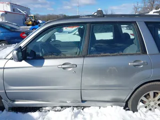2007 Subaru Forester X w/Premium Pkg with VIN JF1SG65687H732558, listed as a IAAI auction lot 41241527 with 178,967 mi miles. Bid and sale history available at carsss.com. Image 14.