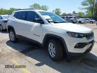 2024 Jeep Compass Latitude with VIN 3C4NJDBN0RT109268, listed as a IAAI auction lot 42067387 with 26,894 mi miles. Bid and sale history available at carsss.com. Image 1.