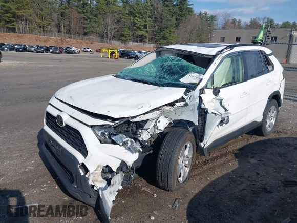 2019 Toyota RAV4 XLE with VIN JTMP1RFVXKD014440, listed as a IAAI auction lot 41877070 with 1 mi miles. Bid and sale history available at carsss.com. Image 17.