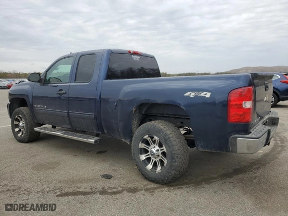 2009 Chevrolet Silverado 1500 LT with VIN 2GCEK29C091131178, listed as a Copart auction lot 46798815 with 155,451 mi miles and Salvage Title. Bid and sale history available at carsss.com. Image 2.