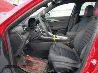 2024 Dodge Hornet R/T with VIN ZACPDFCW2R3A35093, listed as a Copart auction lot 42193585 with 4,574 mi miles and Salvage Title. Bid and sale history available at carsss.com. Image 7.