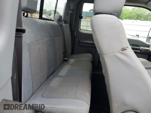 2014 Ford F-250 XL with VIN 1FT7X2B67EEA13796, listed as a Copart auction lot 61712565 with 130,090 mi miles and Salvage title. Bid and sale history available at DreamBid. Image 10.