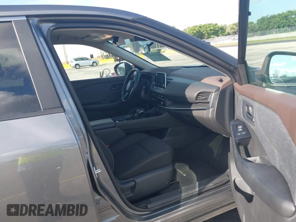 2023 Nissan Rogue S with VIN 5N1BT3AB1PC898128, listed as a IAAI auction lot 42549927 with 26,250 mi miles and . Bid and sale history available at DreamBid. Image 5.