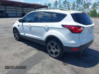 2019 Ford Escape SEL with VIN 1FMCU9HD9KUC56674, listed as a IAAI auction lot 42041550 with 89,305 mi miles. Bid and sale history available at carsss.com. Image 3.