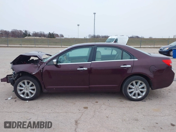 2012 Lincoln MKZ with VIN 3LNHL2GC3CR834012, listed as a IAAI auction lot 41082969 with 203,564 mi miles. Bid and sale history available at carsss.com. Image 15.