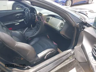 2002 Chevrolet Corvette with VIN 1G1YY32G725105771, listed as a IAAI auction lot 42693742 with 166,369 mi miles and . Bid and sale history available at DreamBid. Image 5.