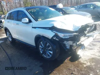 2020 Infiniti QX50 Luxe z VIN 3PCAJ5M32LF121640, wystawiony jako IAAI lot #41311716 z przebiegiem 43 813 mil mil oraz . Historia ofert i sprzedaży dostępna na DreamBid. Obrazek 6.