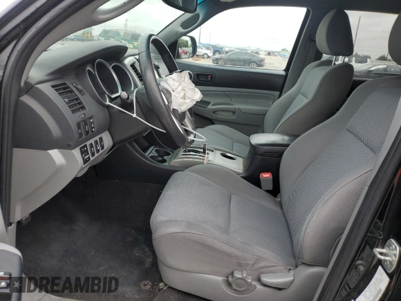 2013 Toyota Tacoma z VIN 5TFLU4EN1DX066986, wystawiony jako Copart lot #55480735 z przebiegiem 165 991 mil mil oraz Szkoda całkowita • Salvage title. Historia ofert i sprzedaży dostępna na DreamBid. Obrazek 7.