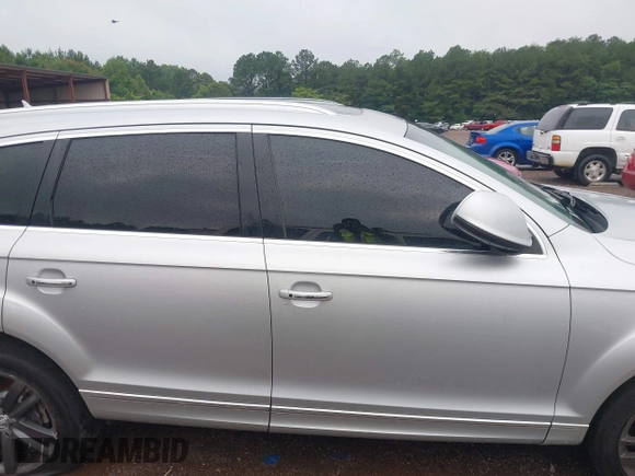 2014 Audi Q7 Premium Plus with VIN WA1LGAFE6ED017090, listed as a IAAI auction lot 42578109 with 145,357 mi miles and . Bid and sale history available at DreamBid. Image 13.