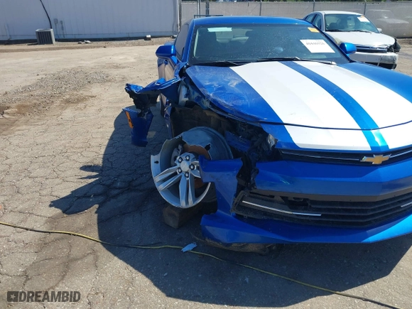 2017 Chevrolet Camaro 2LT with VIN 1G1FD1RX8H0139429, listed as a IAAI auction lot 40446926 with 161,760 mi miles. Bid and sale history available at carsss.com. Image 17.
