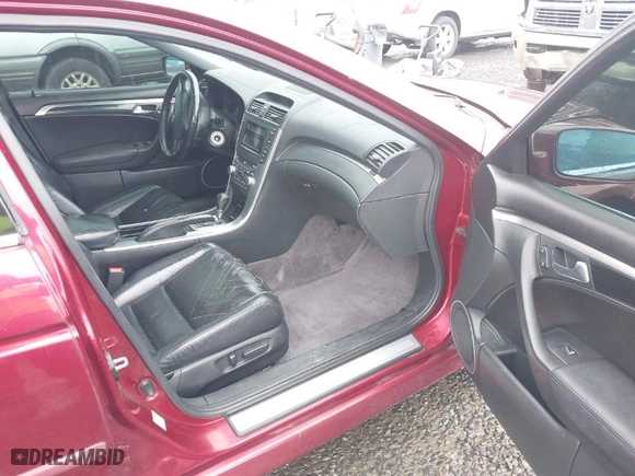 2005 Acura TL with VIN 19UUA66285A035866, listed as a IAAI auction lot 41590459 with 184,942 mi miles. Bid and sale history available at carsss.com. Image 5.