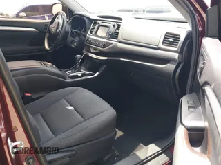 2019 Toyota Highlander LE z VIN 5TDZARFH5KS054593, wystawiony jako IAAI lot #41891885 z przebiegiem 131 351 mil mil oraz . Historia ofert i sprzedaży dostępna na DreamBid. Obrazek 5.