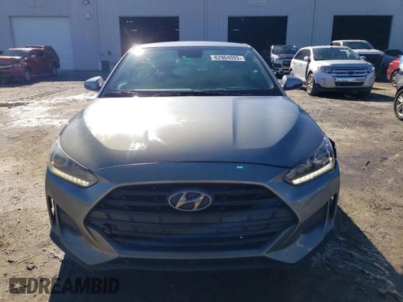 2019 Hyundai Veloster 2.0 with VIN KMHTG6AF1KU017833, listed as a Copart auction lot 82904093 with 69,556 mi miles. Bid and sale history available at carsss.com. Image 5.