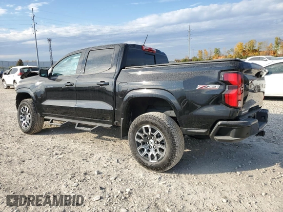 2024 Chevrolet Colorado 4WD Z71 with VIN 1GCPTDEK0R1112392, listed as a Copart auction lot 77392414 with 5,557 mi miles and Salvage Title. Bid and sale history available at carsss.com. Image 2.