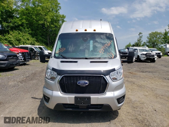 2022 Ford Transit with VIN 1FDRU8UG5NKA33889, listed as a Copart auction lot 55999664 with 23,149 mi miles and Salvage Title. Bid and sale history available at DreamBid. Image 5.