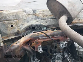 2019 Ford Explorer XLT z VIN 1FM5K7D82KGA09524, wystawiony jako IAAI lot #42397174 z przebiegiem Nie podano mil oraz . Historia ofert i sprzedaży dostępna na DreamBid. Obrazek 7.