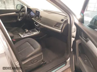 2019 Audi Q5 Premium Plus with VIN WA1BNAFY8K2034380, listed as a IAAI auction lot 41697243 with 80,377 mi miles. Bid and sale history available at carsss.com. Image 5.
