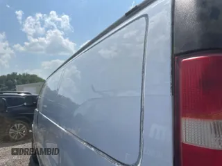 2015 Chevrolet Express Cargo z VIN 1GCWGFCF2F1160764, wystawiony jako IAAI lot #42566615 z przebiegiem 232 493 mil mil oraz . Historia ofert i sprzedaży dostępna na DreamBid. Obrazek 1.
