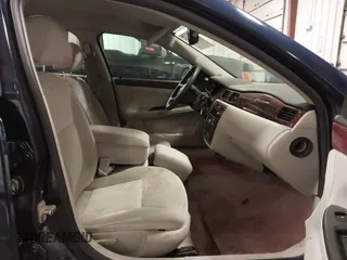 2007 Chevrolet Impala LT with VIN 2G1WT58K879156199, listed as a IAAI auction lot 41998450 with 124,511 mi miles and . Bid and sale history available at DreamBid. Image 5.