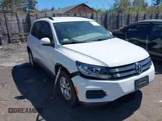 2017 Volkswagen Tiguan S with VIN WVGAV7AX7HW501935, listed as a IAAI auction lot 42138691 with 89,712 mi miles and . Bid and sale history available at DreamBid. Image 1.