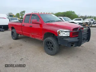 2003 Dodge 2500 ST z VIN 3D7KU28C03G847954, wystawiony jako IAAI lot #41942057 z przebiegiem 195 292 mil mil oraz . Historia ofert i sprzedaży dostępna na DreamBid. Obrazek 1.