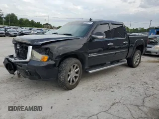 2008 GMC Sierra Denali z VIN 2GTEK638X81297881, wystawiony jako Copart lot #62998334 z przebiegiem 247 347 mil mil oraz Nie do naprawy. Historia ofert i sprzedaży dostępna na DreamBid. Obrazek 1.
