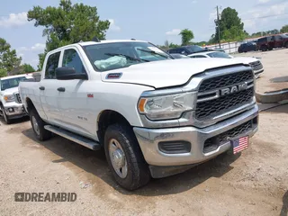 2019 Ram 2500 Tradesman z VIN 3C6UR5CJ4KG670813, wystawiony jako IAAI lot #42412667 z przebiegiem 149 503 mil mil oraz . Historia ofert i sprzedaży dostępna na DreamBid. Obrazek 1.